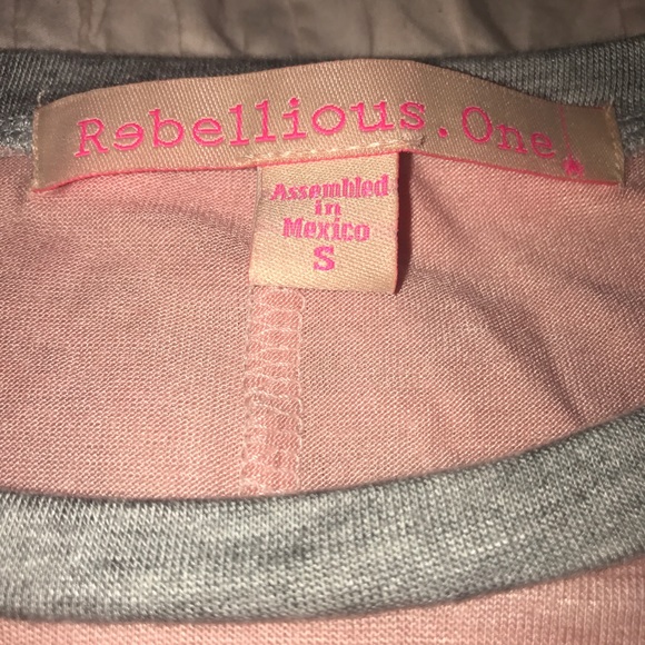 SOLD! BRAND NEW MACY'S pink and gray top - Picture 4 of 4